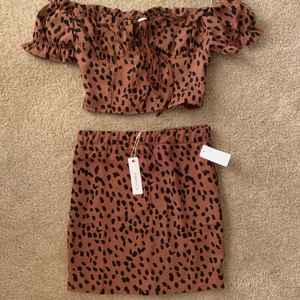 Spotted print two-piece set